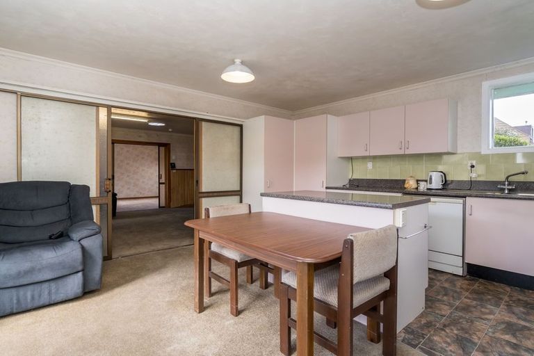 Photo of property in 14 Neill Street, Green Island, Dunedin, 9018