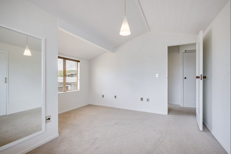 Photo of property in 2/14 Greenwood Road, Havelock North, 4130