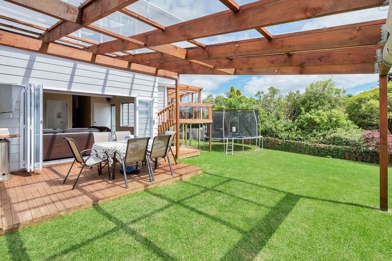 Photo of property in 40 Cranston Street, Torbay, Auckland, 0632