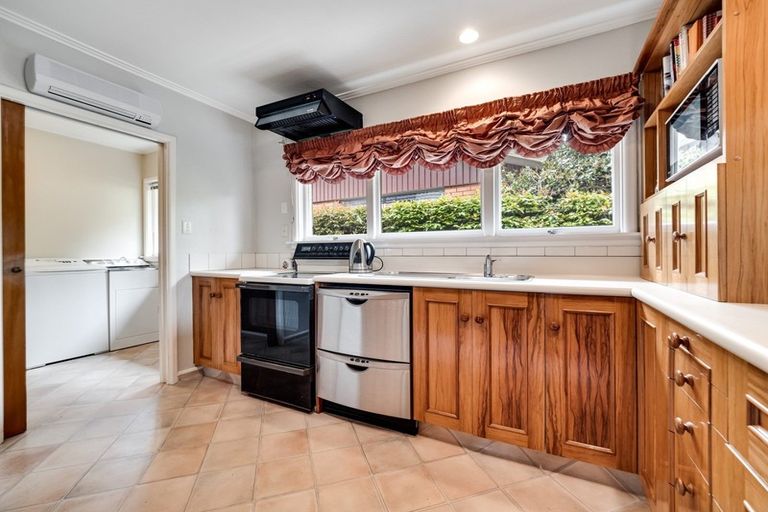 Photo of property in 17 Rutherglen Avenue, Ilam, Christchurch, 8041