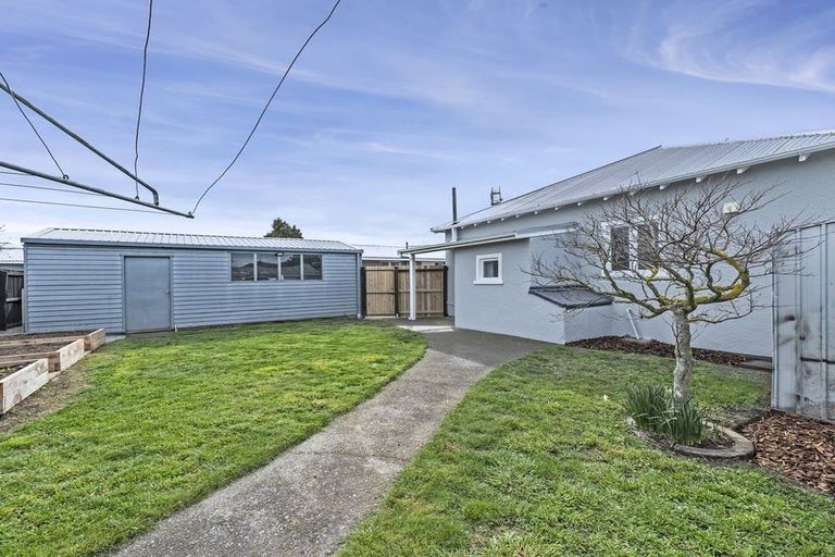 Photo of property in 15 Fulham Street, Islington, Christchurch, 8042