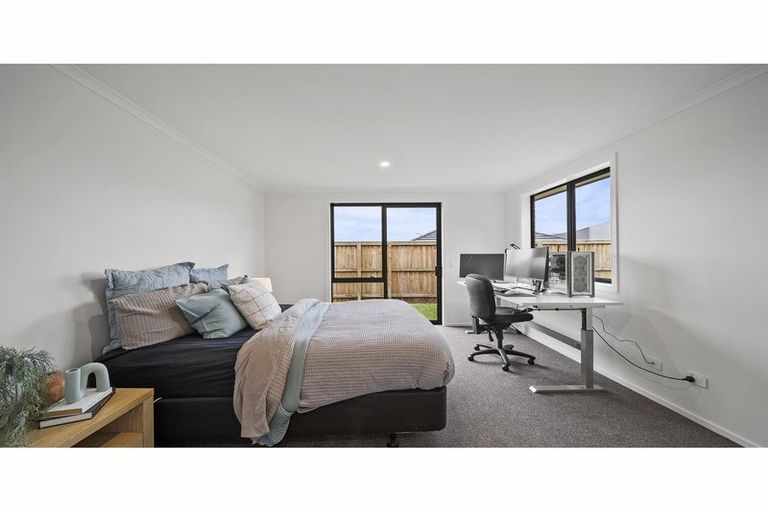 Photo of property in 42 Blue Jacket Drive, Halswell, Christchurch, 8025