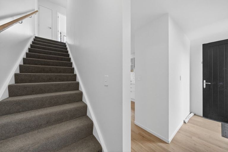 Photo of property in 3/20 Ballinger Place, Carterton, 5713