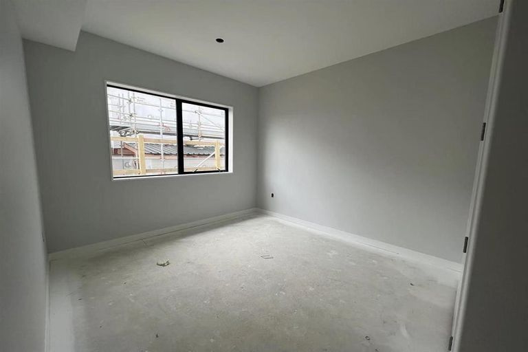 Photo of property in 16 Lumber Rise, Swanson, Auckland, 0614