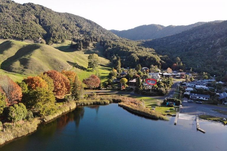 Photo of property in 11 Benn Road, Lake Okareka, Rotorua, 3076