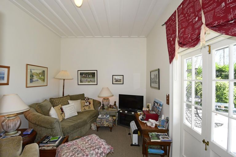 Photo of property in 10 Rangiora Road, Kaiwaka, 0573