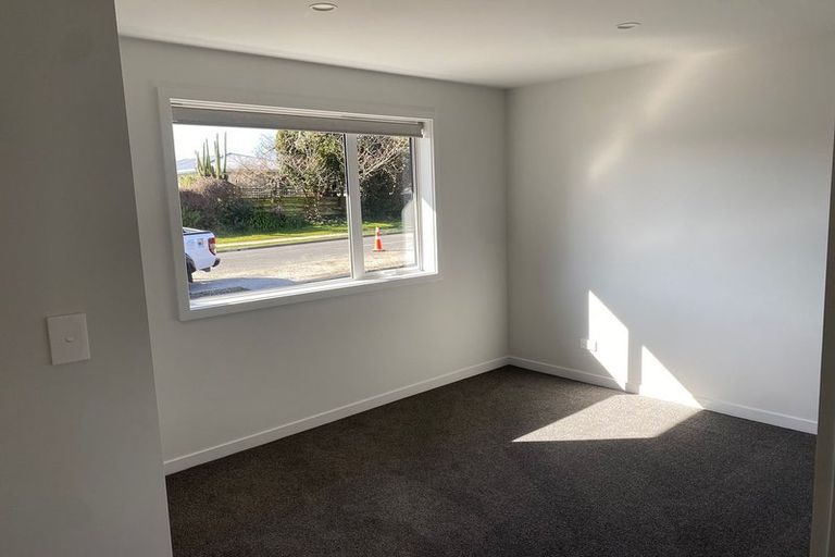 Photo of property in 106 Lipscombe Crescent, Havelock North, 4130