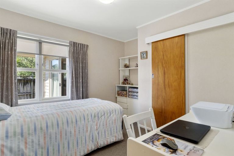 Photo of property in 18 Karaka Road, Otumoetai, Tauranga, 3110