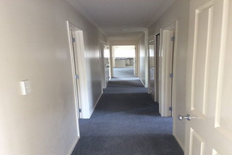 Photo of property in 14 Nanleen Rise, Manurewa, Auckland, 2105