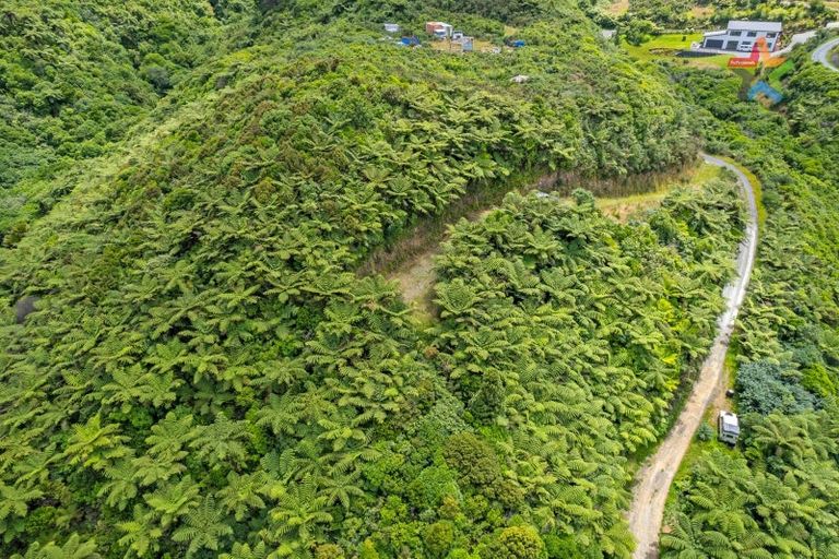 Photo of property in 107 Sweetacres Drive, Belmont, Lower Hutt, 5010