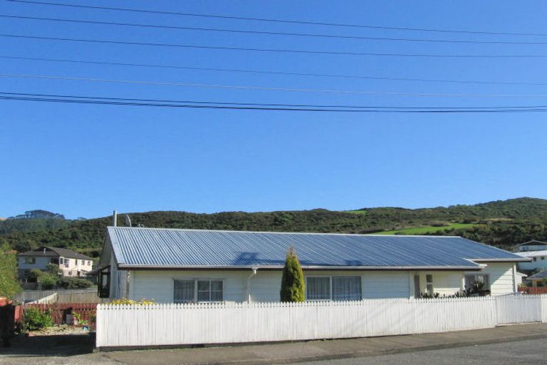 Photo of property in 49 Ngatitoa Street, Takapuwahia, Porirua, 5022