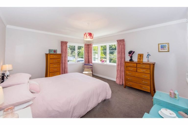 Photo of property in 1 Davison Road, Rotherham, 7379