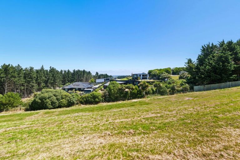 Photo of property in 8 Kahiwi Place, Kennedys Bush, 8025