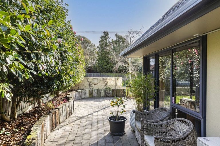 Photo of property in 1a Delph Street, Avonhead, Christchurch, 8042