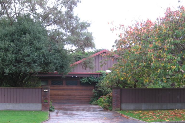 Photo of property in 37 Kohekohe Road, Waikanae, 5036