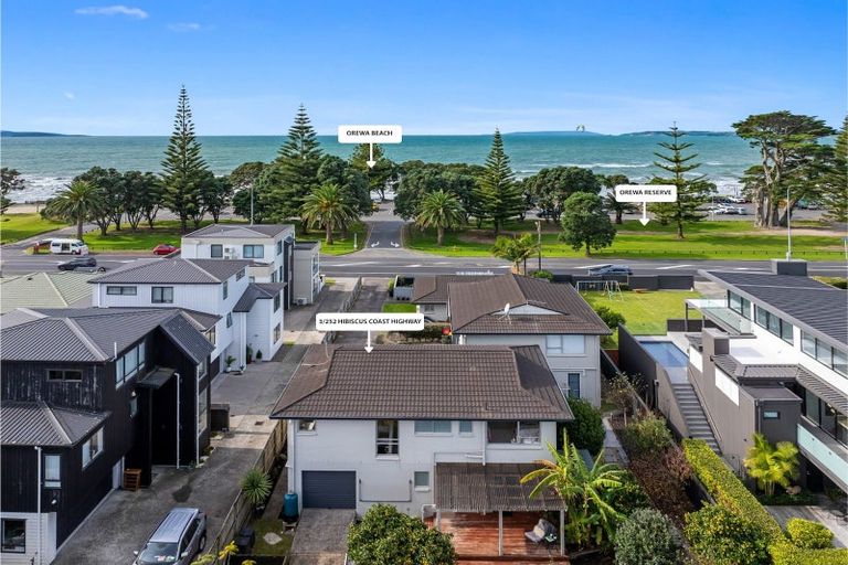 Photo of property in 3/252 Hibiscus Coast Highway, Orewa, 0931