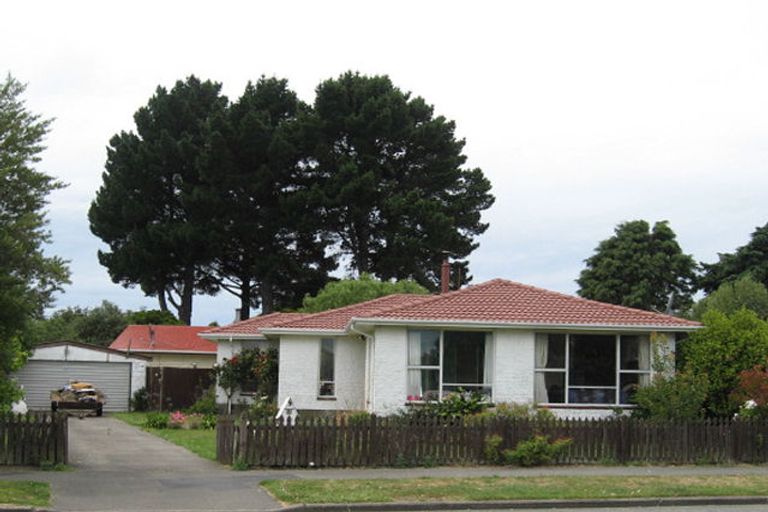 Photo of property in 58 Kawau Crescent, Bromley, Christchurch, 8062