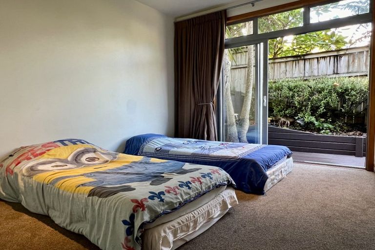 Photo of property in 49 Penguin Drive, Murrays Bay, Auckland, 0630