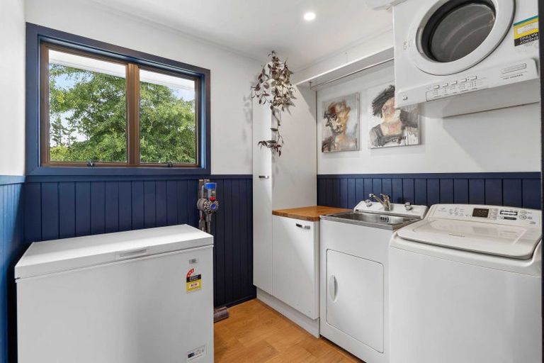 Photo of property in 8 Clearview Road, Lepperton, New Plymouth, 4373