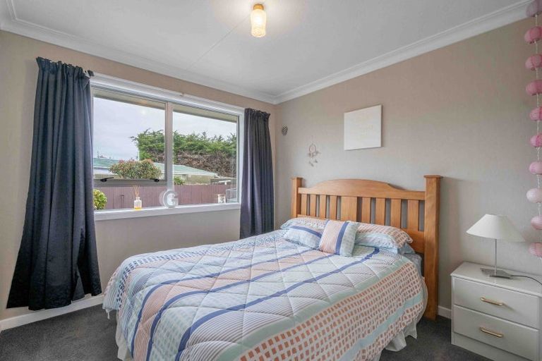 Photo of property in 18 Ballantrae Street, Wallacetown, 9816