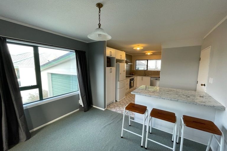 Photo of property in 6 Trilids Lane, Churton Park, Wellington, 6037