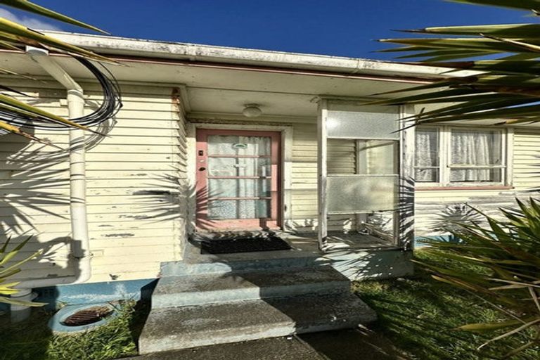 Photo of property in 141 Puriri Street, Castlecliff, Whanganui, 4501