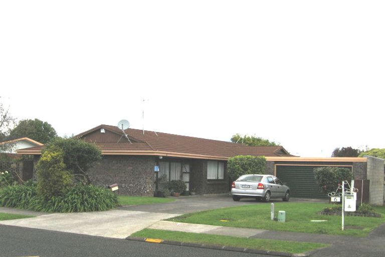 Photo of property in 4 Galsworthy Place, Bucklands Beach, Auckland, 2014
