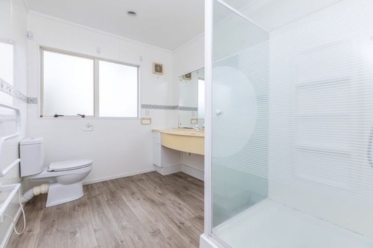 Photo of property in 25a Brightside Road, Stanmore Bay, Whangaparaoa, 0932