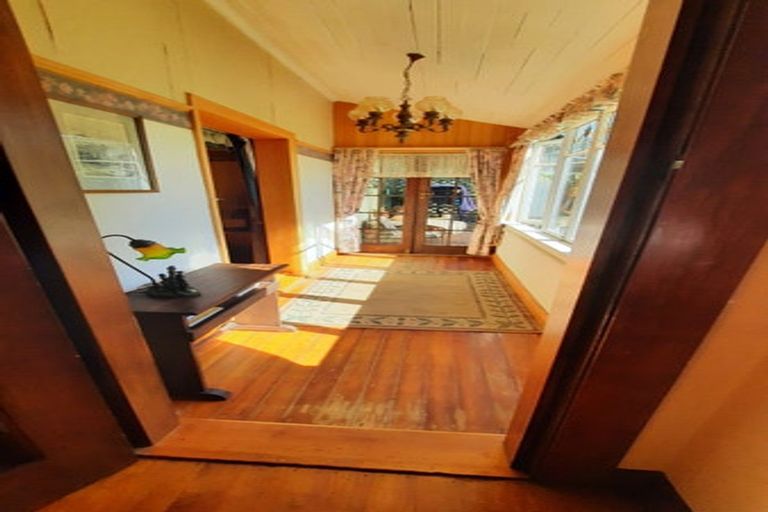 Photo of property in 29 Berwick Road, Clarendon, Outram, 9073