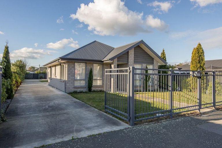 Photo of property in 11 Russell Street, Linwood, Christchurch, 8062