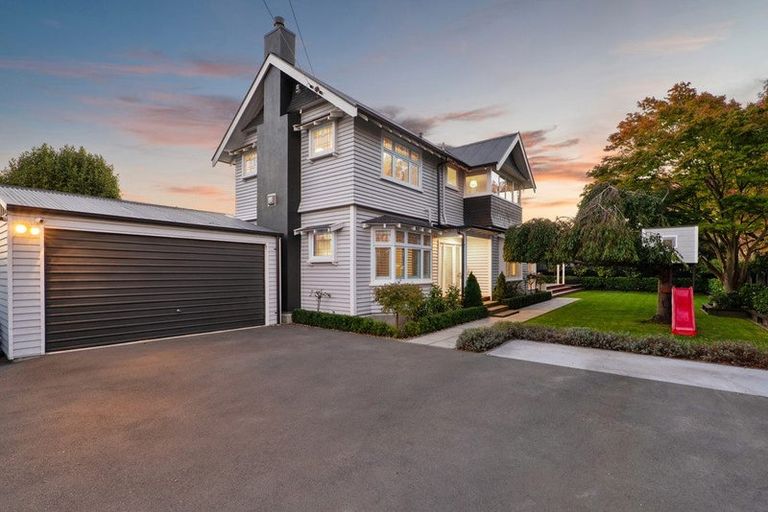 Photo of property in 49 Paparoa Street, Papanui, Christchurch, 8053