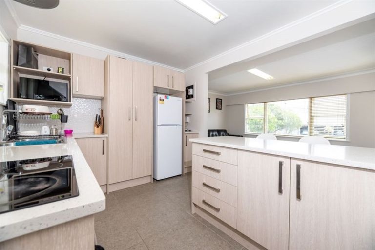 Photo of property in 3/3 Sutton Crescent, Papatoetoe, Auckland, 2025