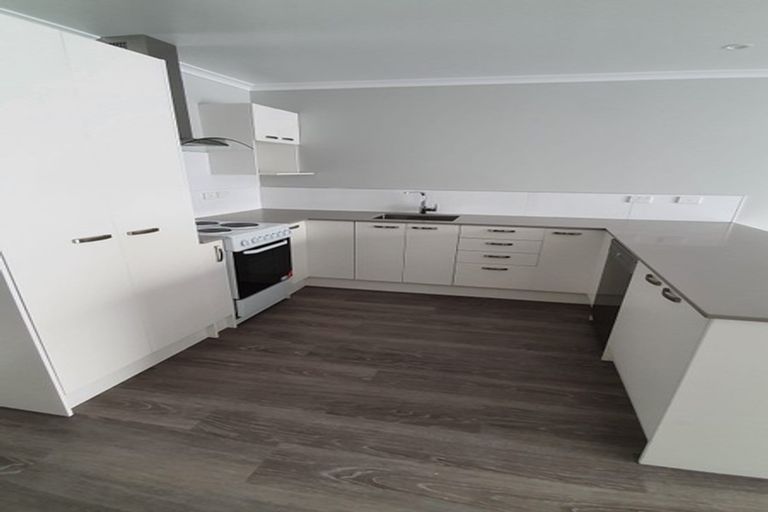 Photo of property in 2/9 View Road, Papakura, 2110