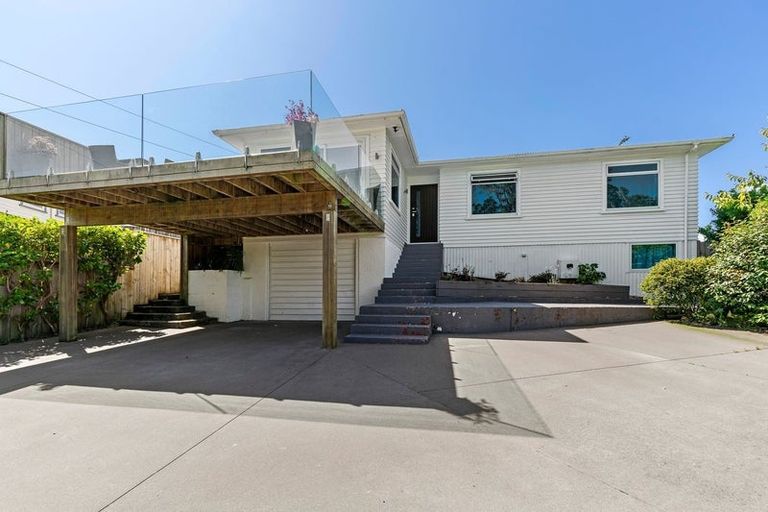 Photo of property in 15 Junction Street, Welbourn, New Plymouth, 4310