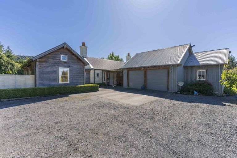 Photo of property in 12 Tirohanga Road, North Taieri, Mosgiel, 9092