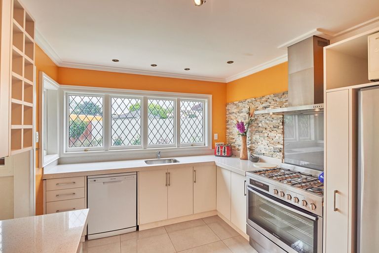 Photo of property in 1/22 Dahlia Street, Palmerston North, 4410