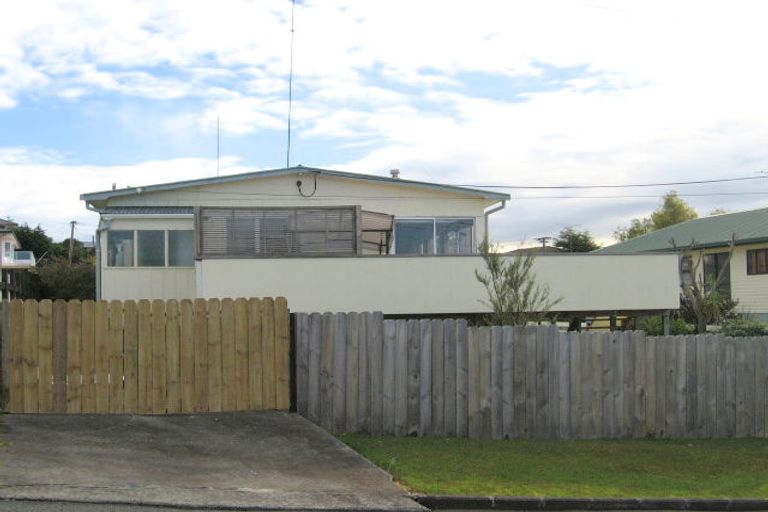 Photo of property in 20 Amanda Lane, Snells Beach, 0920