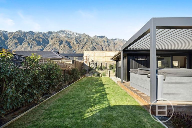 Photo of property in 96 Jack Hanley Drive, Jacks Point, Queenstown, 9371