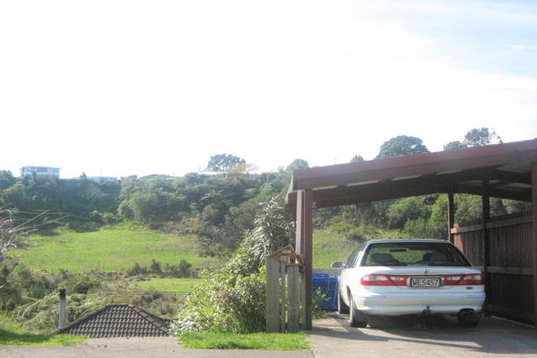 Photo of property in 35 Glenpark Avenue, Frankleigh Park, New Plymouth, 4310