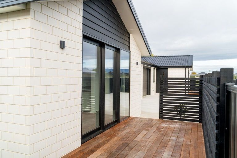 Photo of property in 1/8 Dryden Street, Stoke, Nelson, 7011