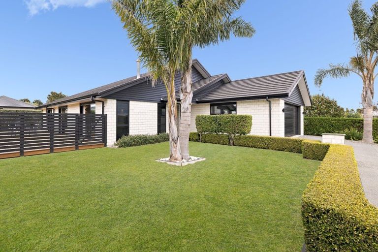 Photo of property in 20 Montia Close, Papamoa Beach, Papamoa, 3118