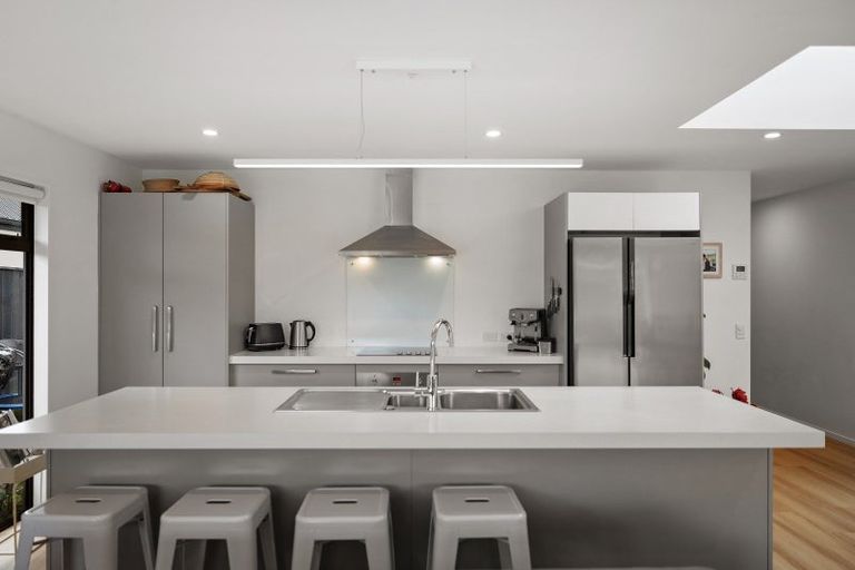 Photo of property in 5a Cone Peak Close, Lake Hayes, Queenstown, 9304