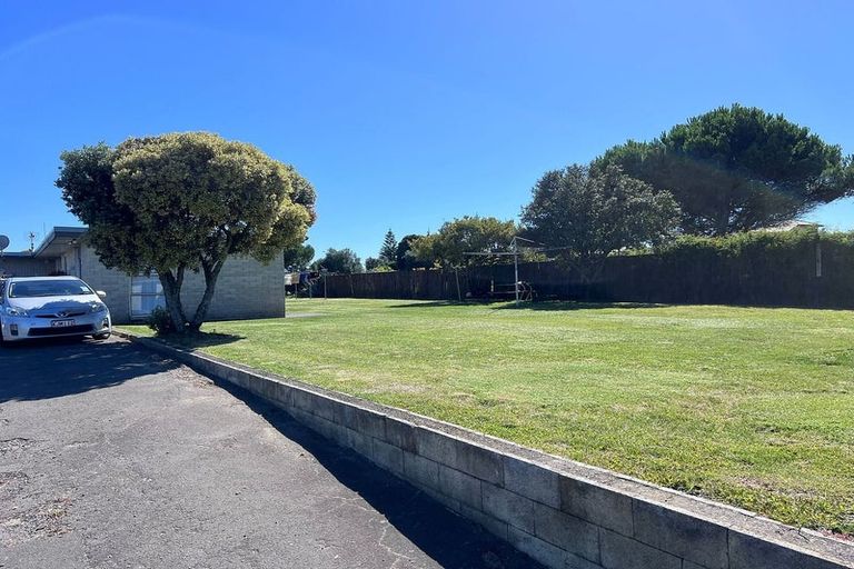 Photo of property in 1/382 Main Road North, Bay View, Napier, 4104