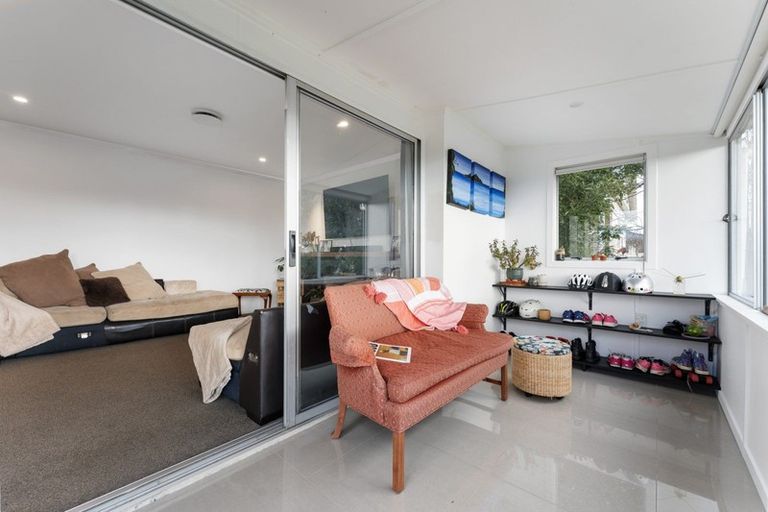 Photo of property in 17 Brookes Street, Inglewood, 4330