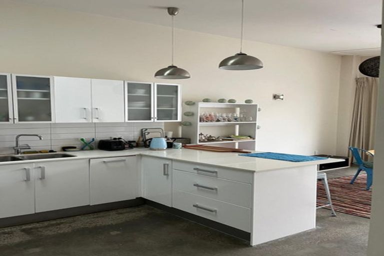 Photo of property in 5/25 Home Street, Mount Victoria, Wellington, 6011