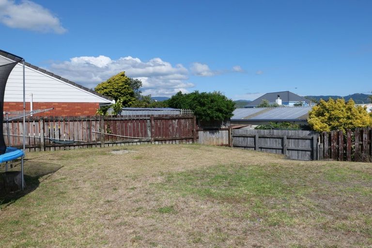 Photo of property in 8 Olive Terrace, Paraparaumu Beach, Paraparaumu, 5032