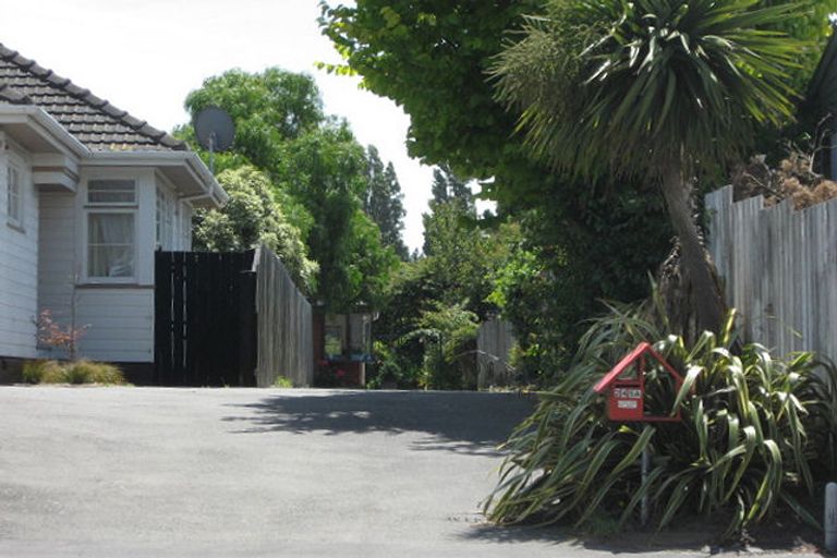 Photo of property in 2/245 Wainoni Road, Avondale, Christchurch, 8061