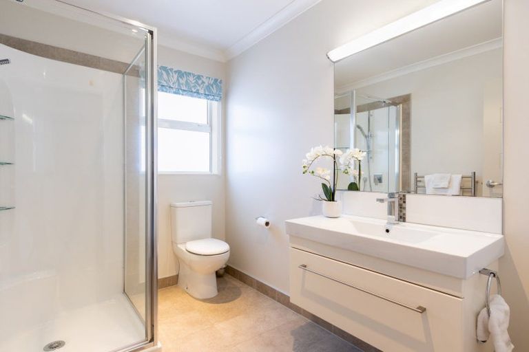 Photo of property in 26 Otupoa Way, Paraparaumu, 5032