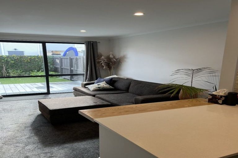 Photo of property in 18 Bellbird Street, Papakura, 2110