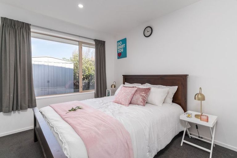 Photo of property in 37 Somerville Crescent, Aidanfield, Christchurch, 8025